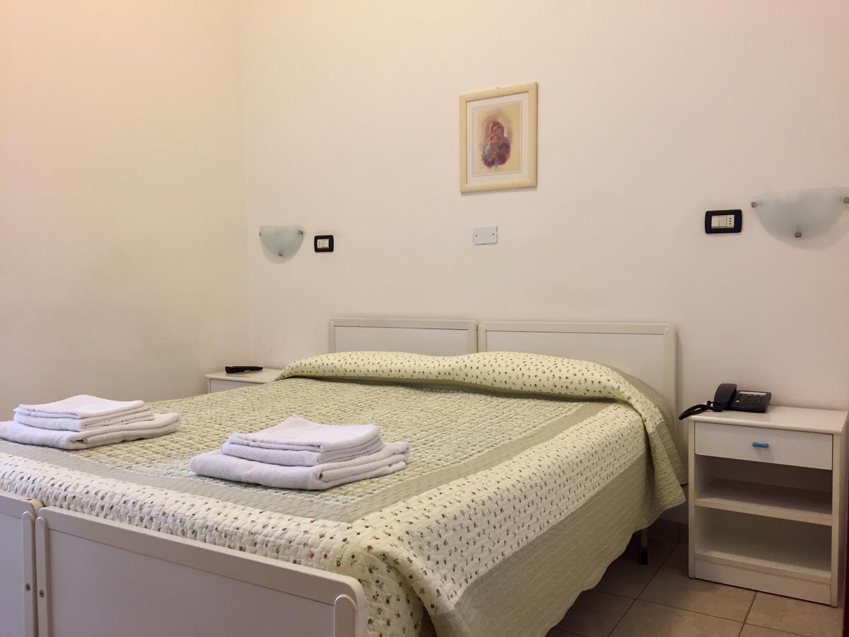 Hotel Aquila Azzurra ريميني المظهر الخارجي الصورة