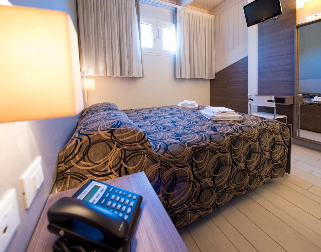 Hotel Aquila Azzurra ريميني المظهر الخارجي الصورة